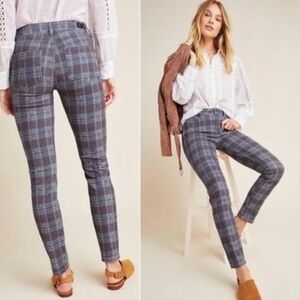 Like new Paige Horton skinny jeans. Fun plain print is gray, blue & pink.